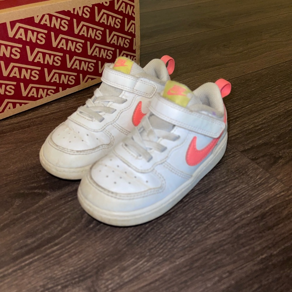 Toddler Girls Nikes